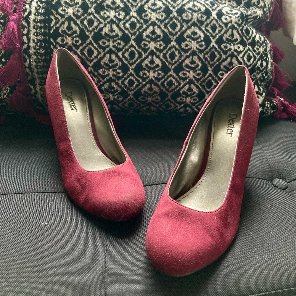 Magenta heels